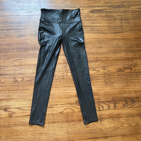 Spanx Faux Leather Leggings - Picture 7 of 9